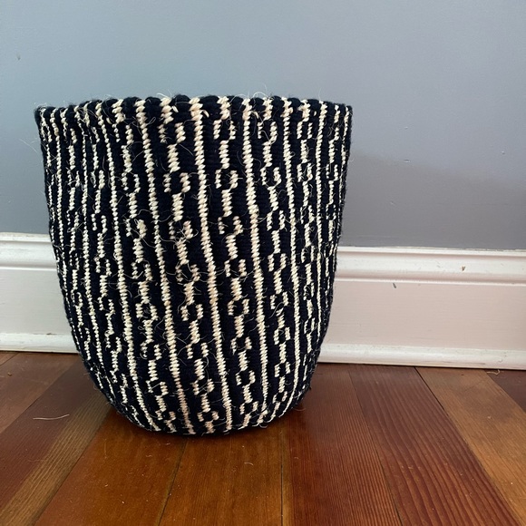 Woven Plant basket, Basket planter, Woven planter baskets, African woven… - Picture 3 of 9